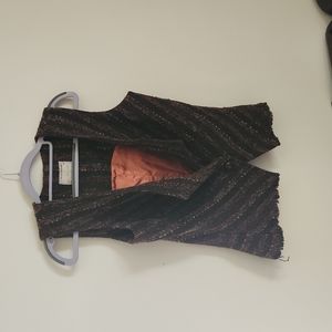 Gary Graham size 6 100% wool vest